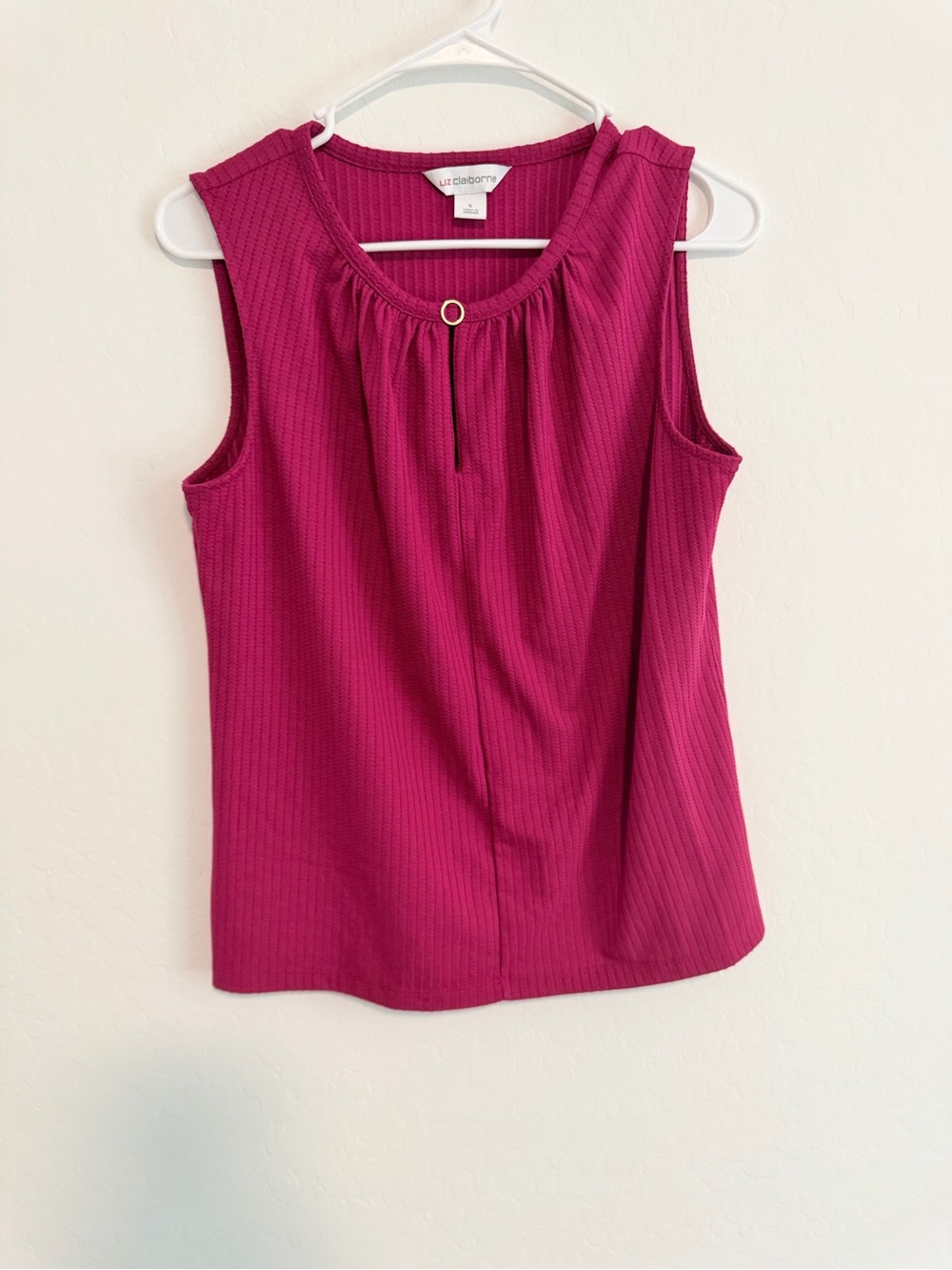 Liz Claiborne Fuchsia Sleeveless Tank with Front Ring Detail